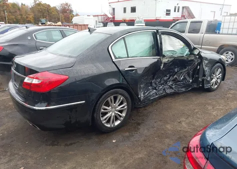 2012 Hyundai Genesis 4.6 z USA, uszkodzony, nr VIN KMHGC4DF6CU172165